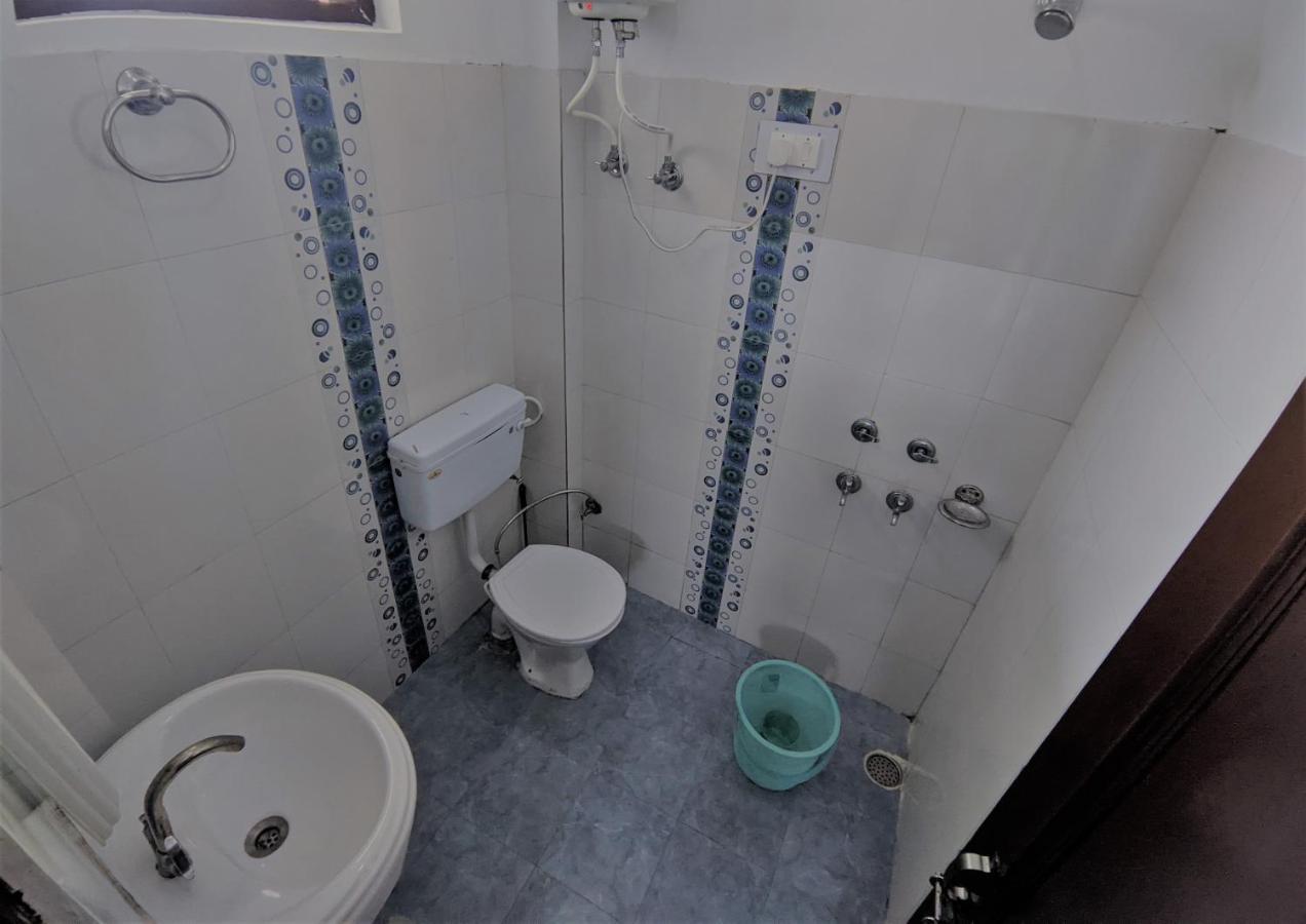 Hostel Who Needs Map Mcleodganj แมคลอยด์กันจ์ ภายนอก รูปภาพ