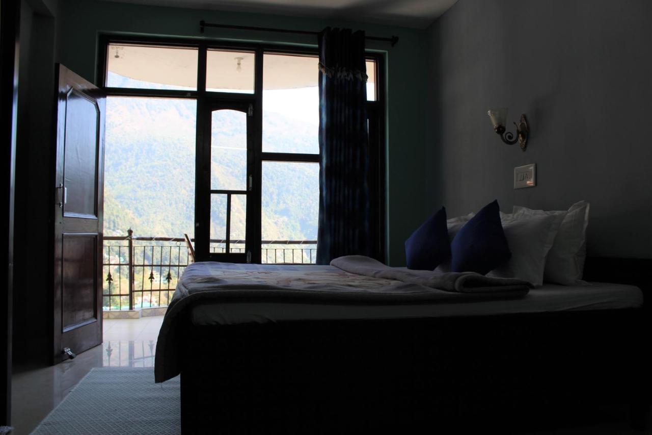 Hostel Who Needs Map Mcleodganj แมคลอยด์กันจ์ ภายนอก รูปภาพ