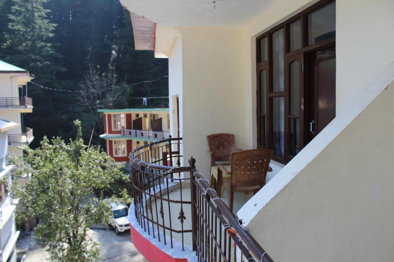 Hostel Who Needs Map Mcleodganj แมคลอยด์กันจ์ ภายนอก รูปภาพ
