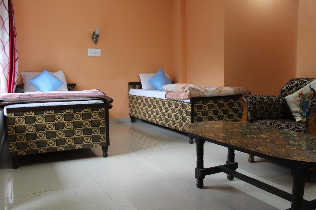 Hostel Who Needs Map Mcleodganj แมคลอยด์กันจ์ ภายนอก รูปภาพ