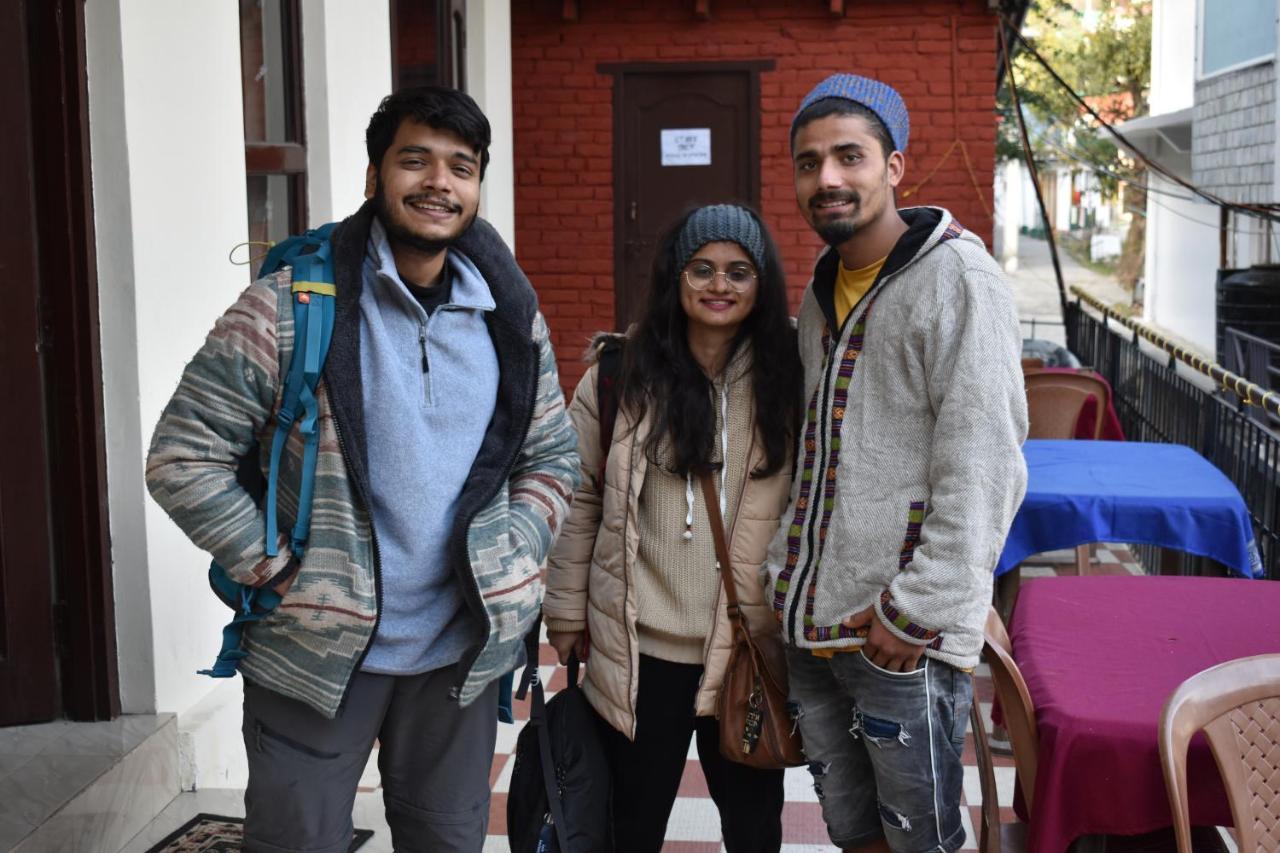 Hostel Who Needs Map Mcleodganj แมคลอยด์กันจ์ ภายนอก รูปภาพ
