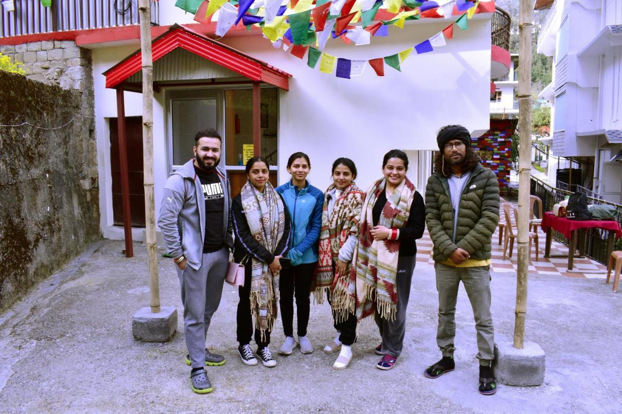 Hostel Who Needs Map Mcleodganj แมคลอยด์กันจ์ ภายนอก รูปภาพ
